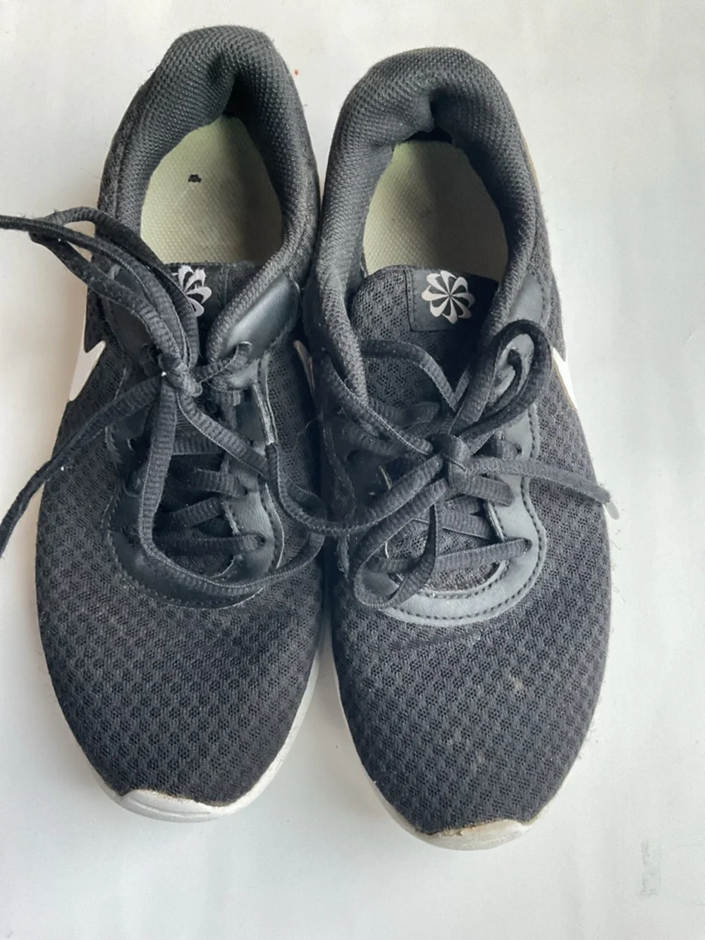 Nike Trainers - Picture 3 of 8